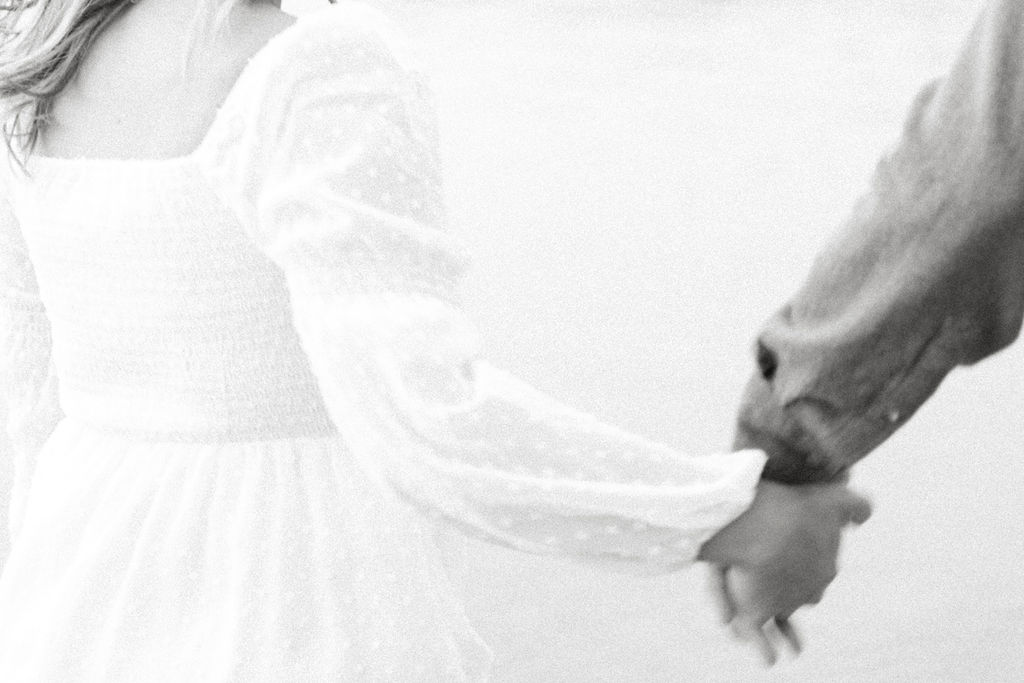 Stillwater, Minnesota Engagement Photos with Couple on the Beach