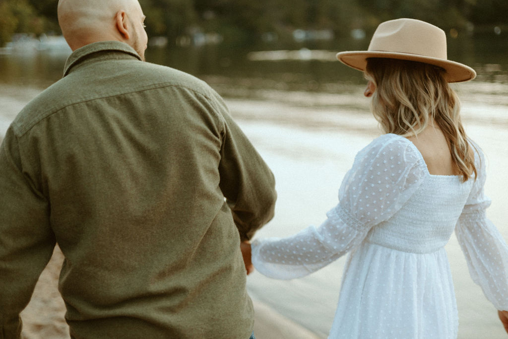 Stillwater, Minnesota Engagement Photos with Couple on the Beach